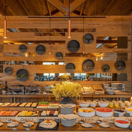 Pestana Douro Riverside - Preferred Hotels & Resorts, Lifestyle Valbom  Exteriör bild The buffet at the restaurant